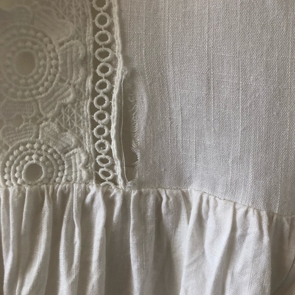 Beautiful lace blouse - Picture 6 of 6